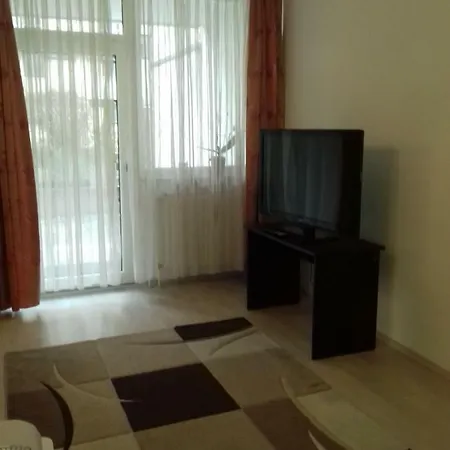 Apartament Pfersee Mit Terasse *